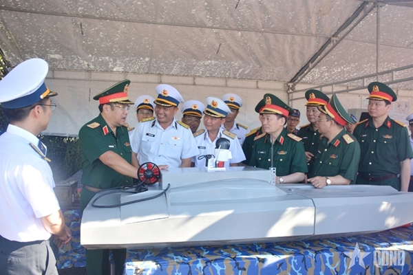 Thượng tướng Phạm Hoài Nam dự Lễ ra quân huấn luyện tại Lữ đoàn 162 Vùng 4 Hải quân